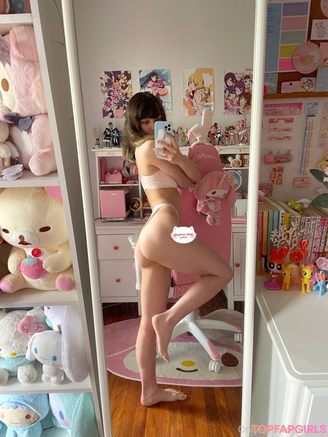 YyukiOnlyFans Model Nude Leaks Pic #181